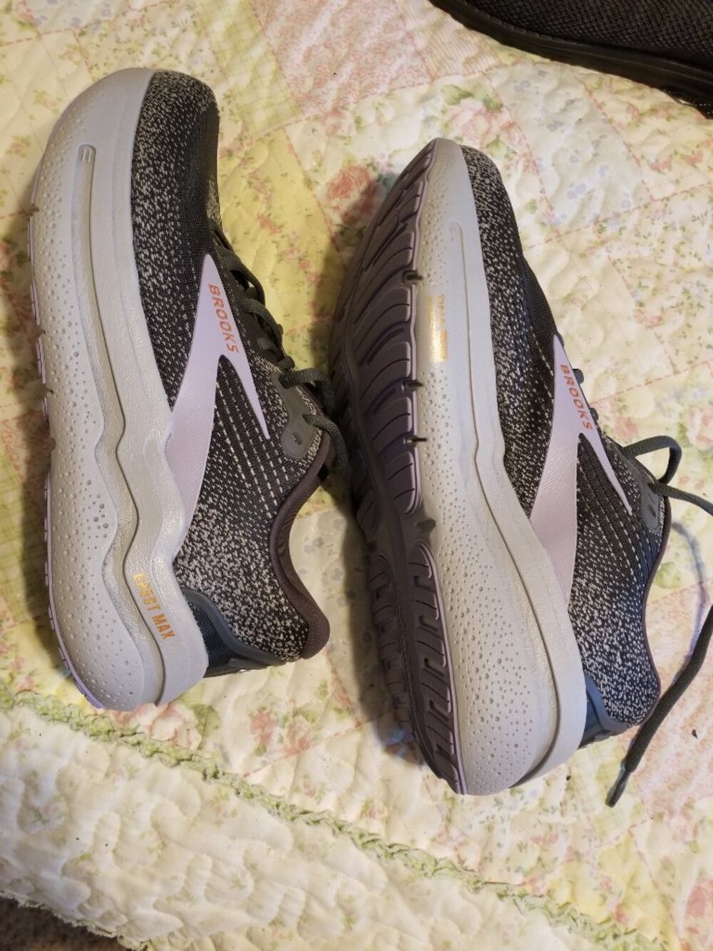Brooks Ghost 2 Max - Women's size 10 - Picture 2 of 3
